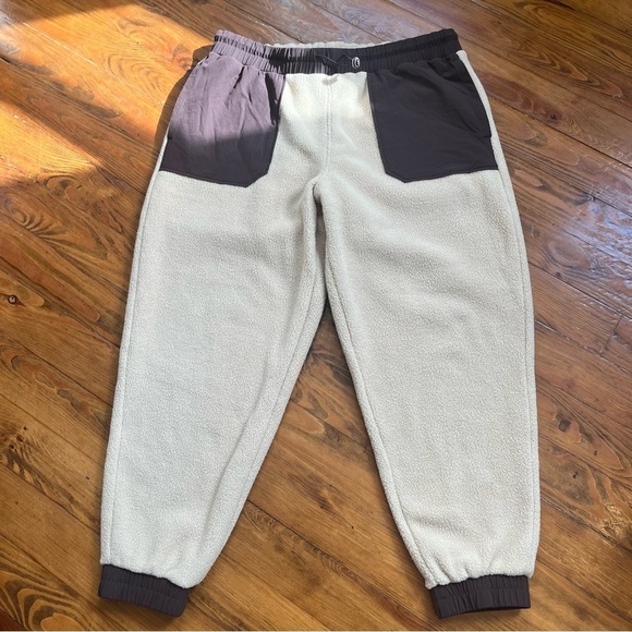 Outdoor Voices Primo Fleece Jogger Color Block Cream Brown XL - Picture 2 of 13